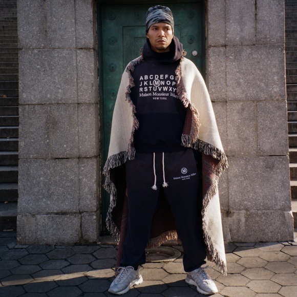 Mr. Mikey - Picture 4 of 12